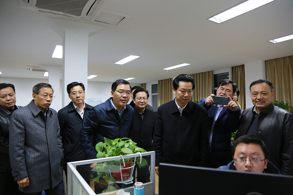 6江苏省水利厅厅长陈杰莅临九州（中国）检查指导.JPG